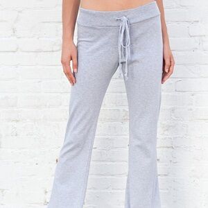 Brandy Melville Hilary Yoga Pants